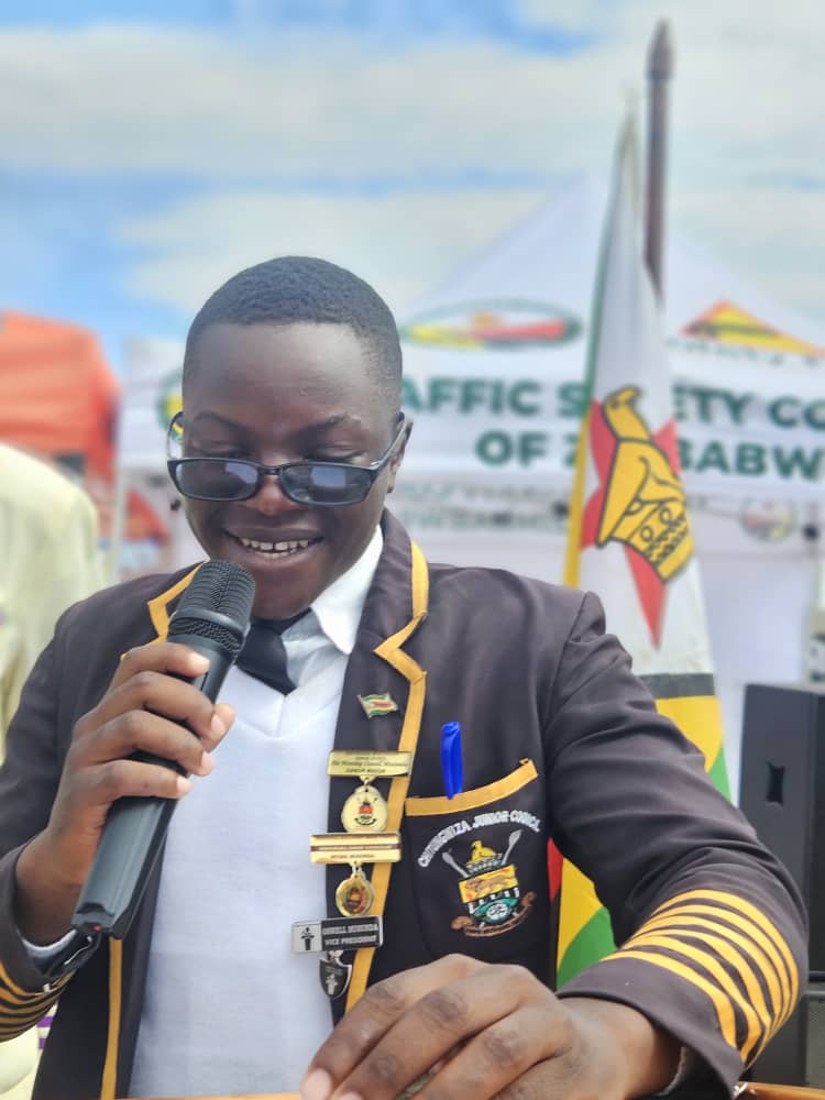 Junior Mayor donates 225 trees in greening campaign